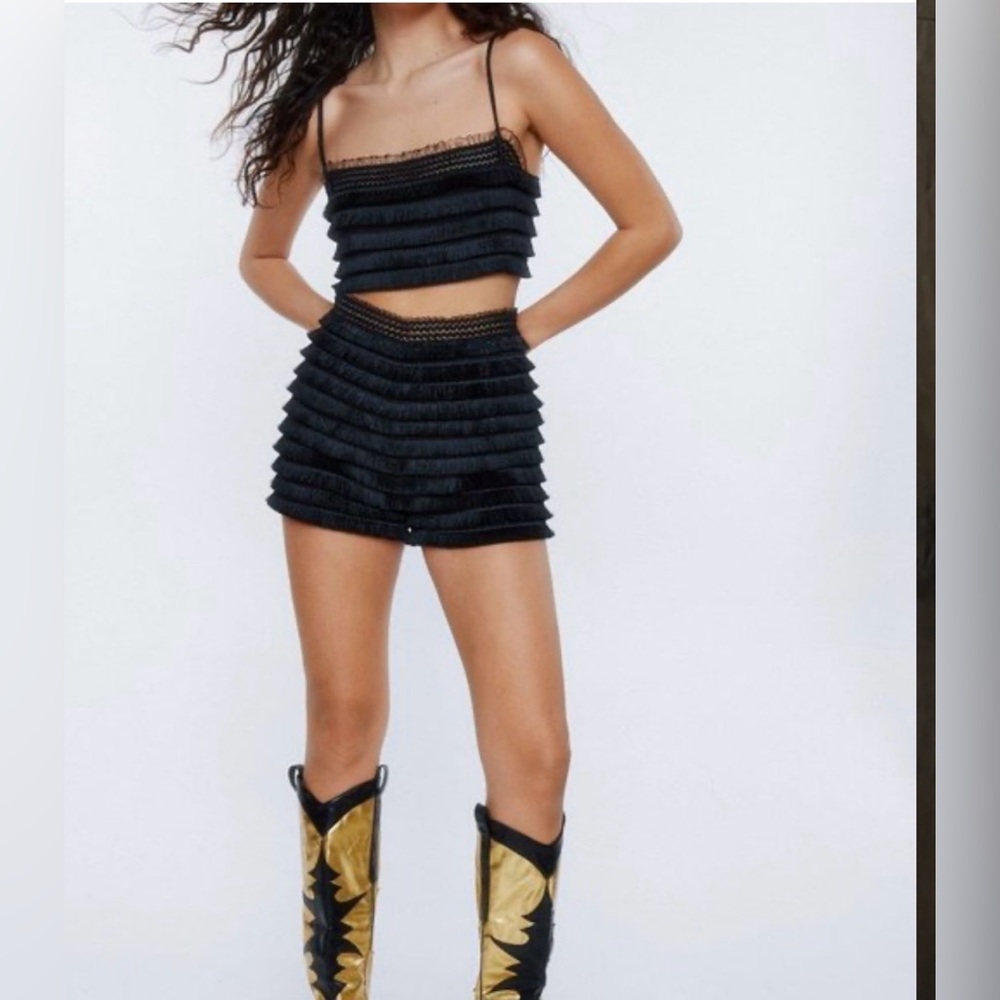 Nasty Gal Black Crop Top Size 4